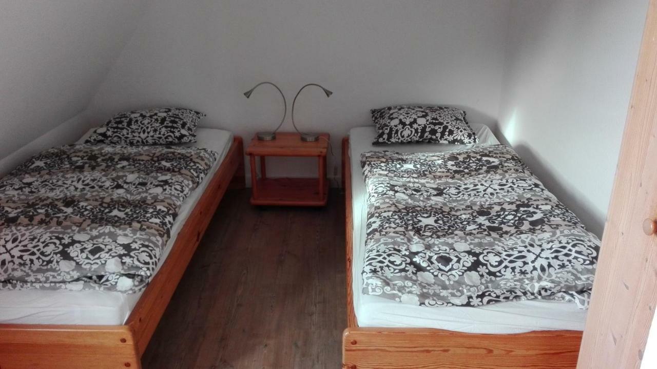 Ferienwohnungen Und Haushaelfte Friesland Midlum  Екстериор снимка